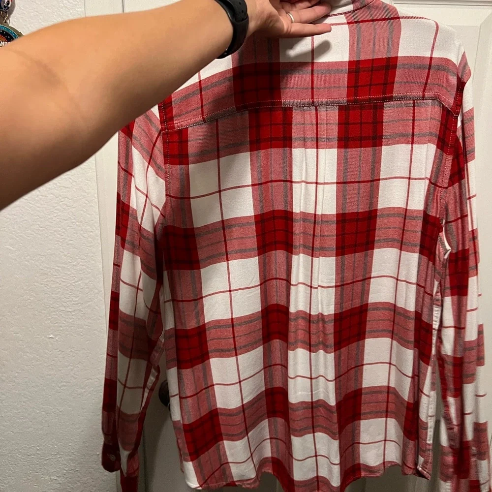 Universal Threads- Medium - Picture 3 of 3